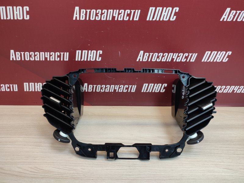 Воздушный дефлектор салона