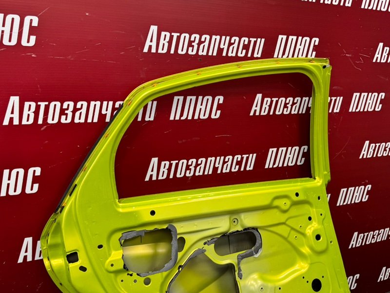 Дверь боковая