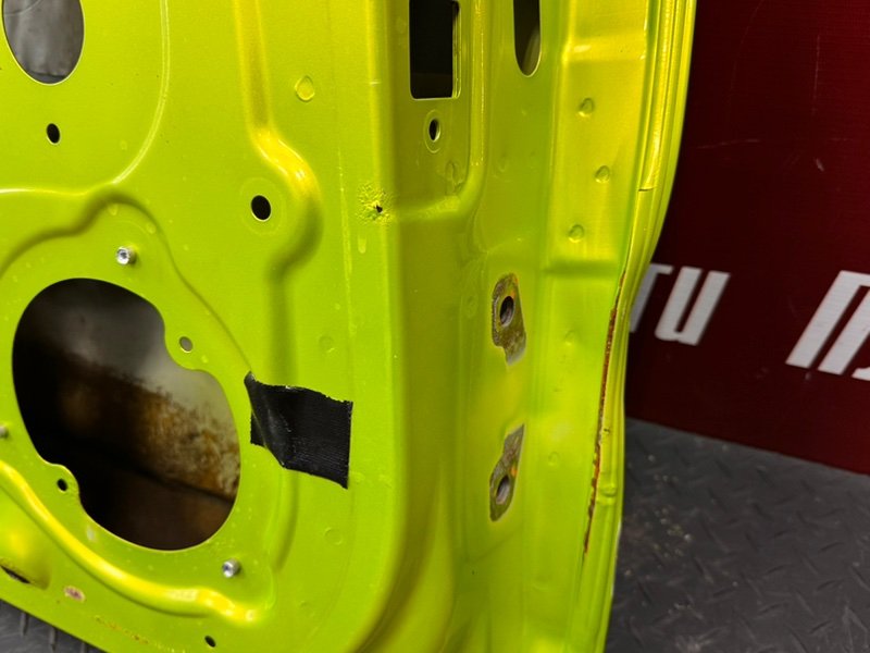 Дверь боковая