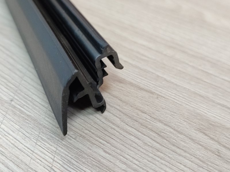 Уплотнитель стекла двери внутренний