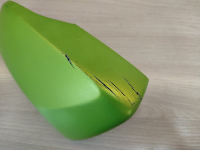 Крышка зеркала