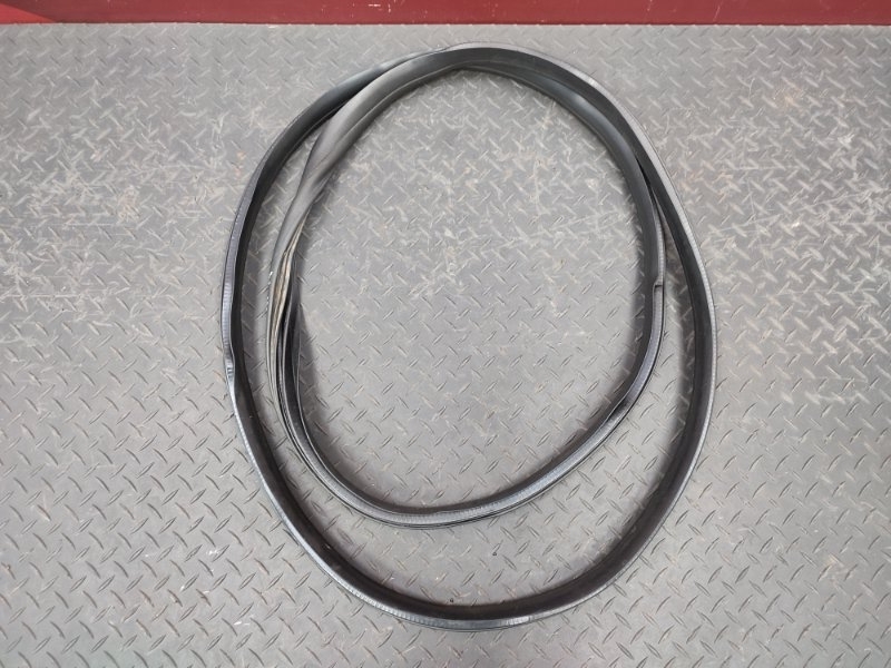 Уплотнитель двери