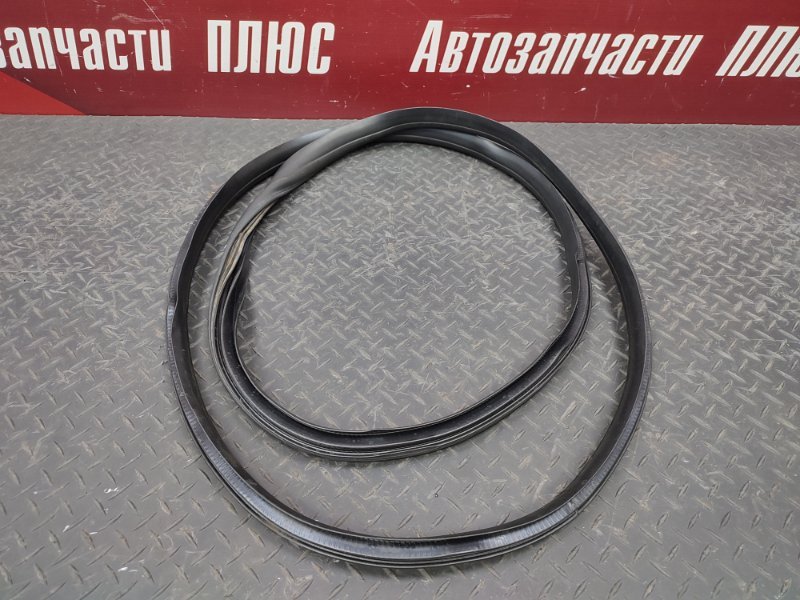 Уплотнитель двери