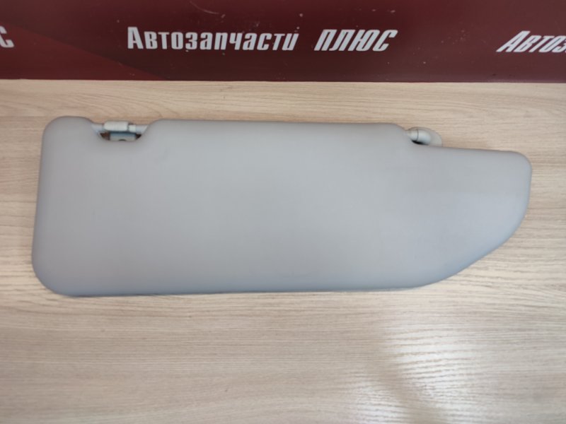 Козырек солнцезащитный