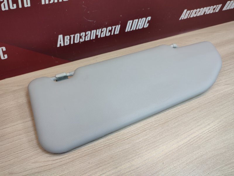 Козырек солнцезащитный