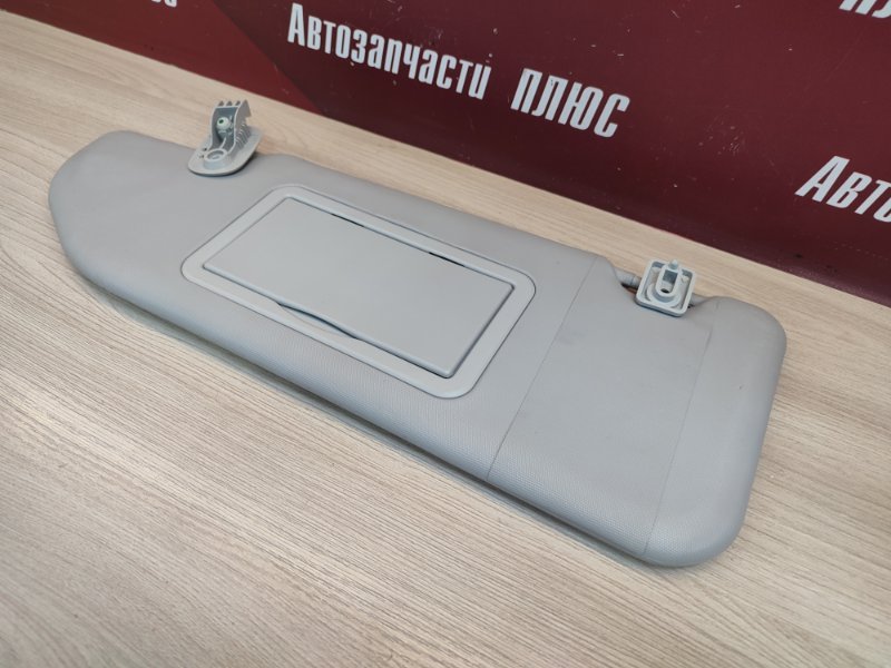 Козырек солнцезащитный