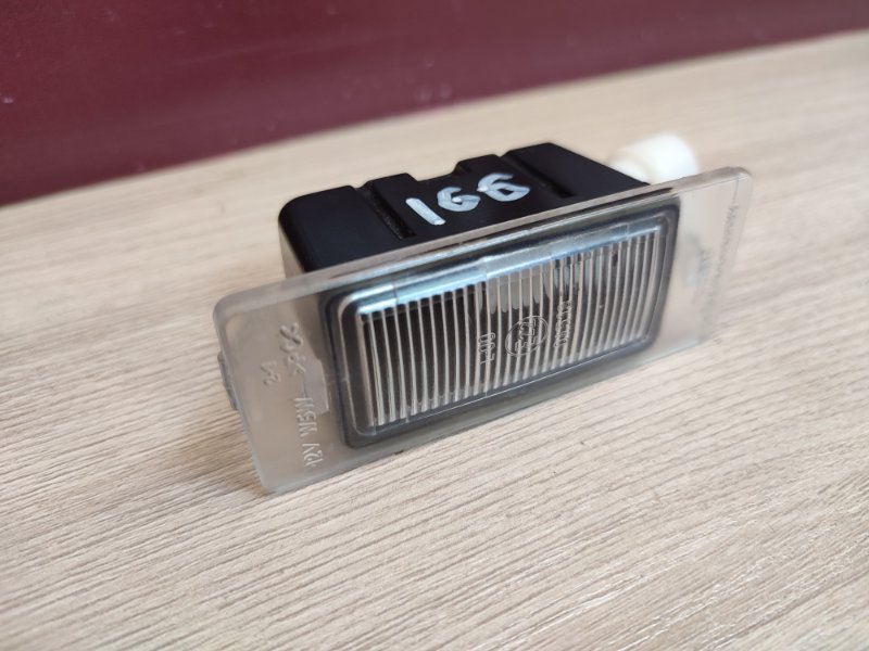 Плафон подсветки номера