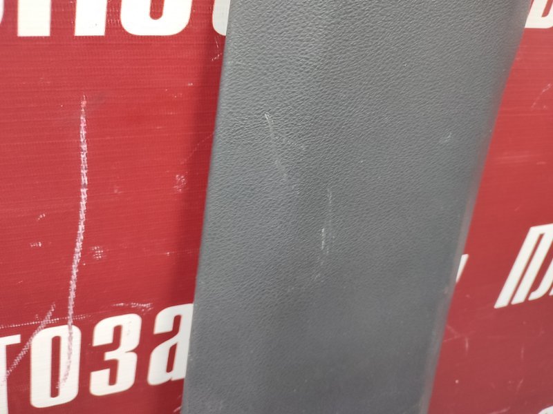 Обшивка средней стойки