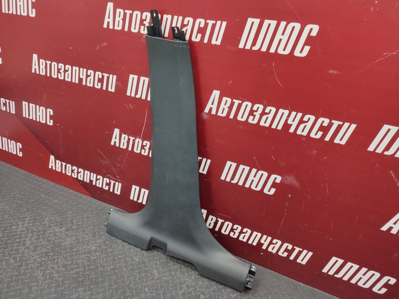 Обшивка средней стойки