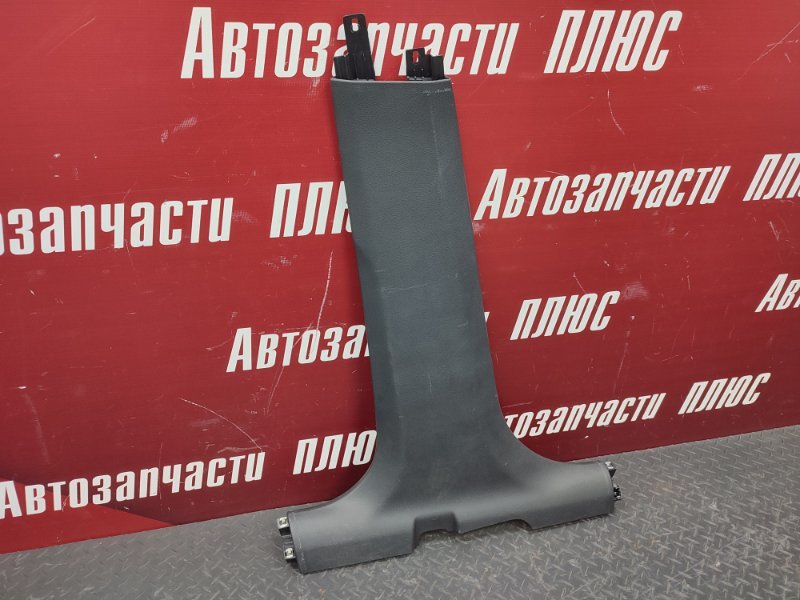 Обшивка средней стойки