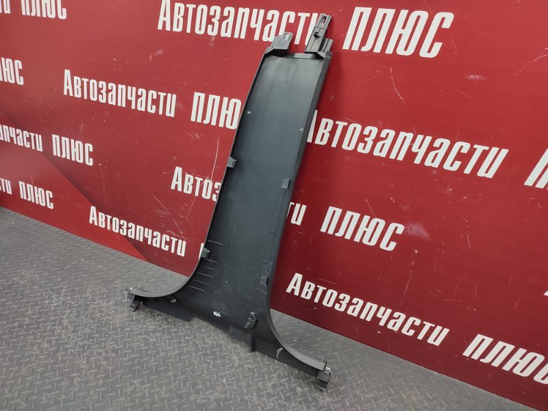 Обшивка средней стойки