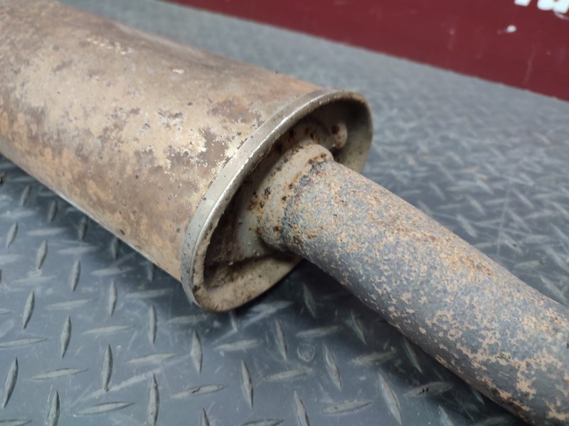 Резонатор глушителя