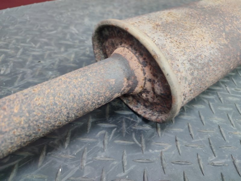 Резонатор глушителя