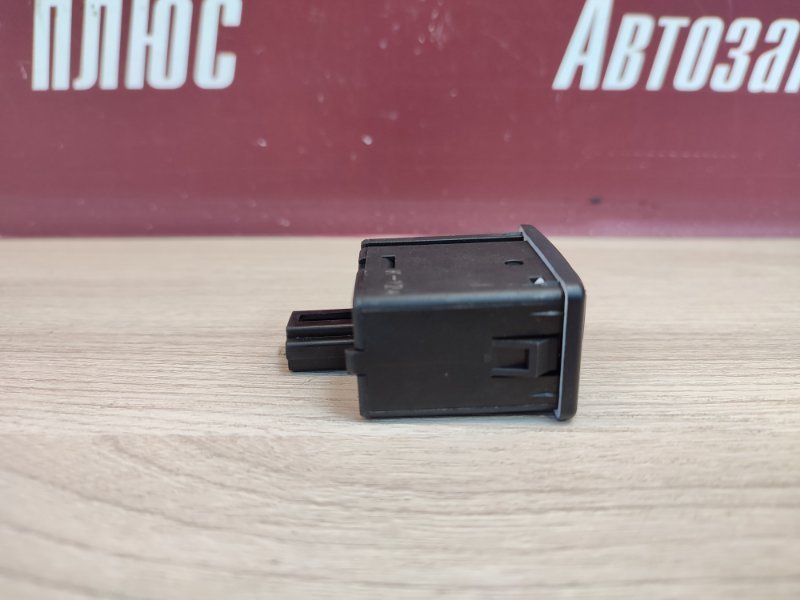 Кнопка корректора фар