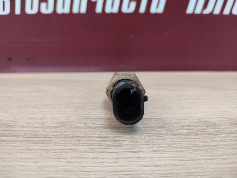 Датчик температуры охлаждающей жидкости