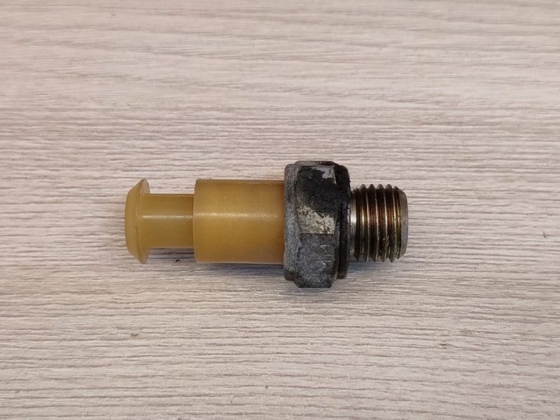 Датчик давления масла