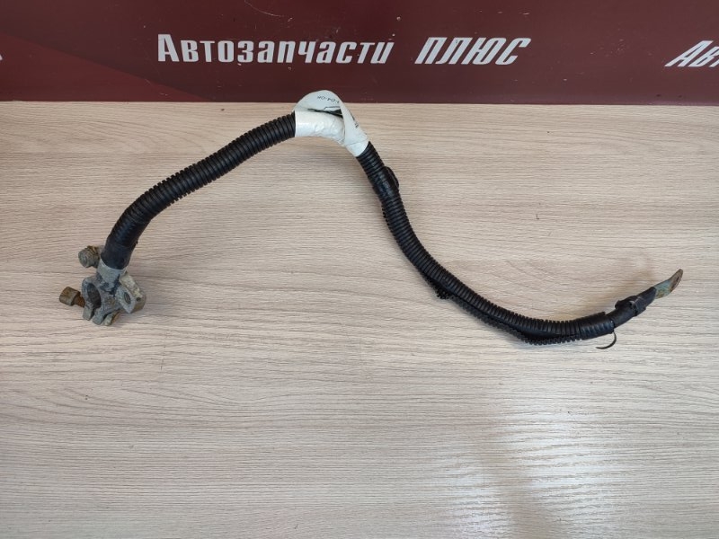 Клемма аккумулятора (минусовая)