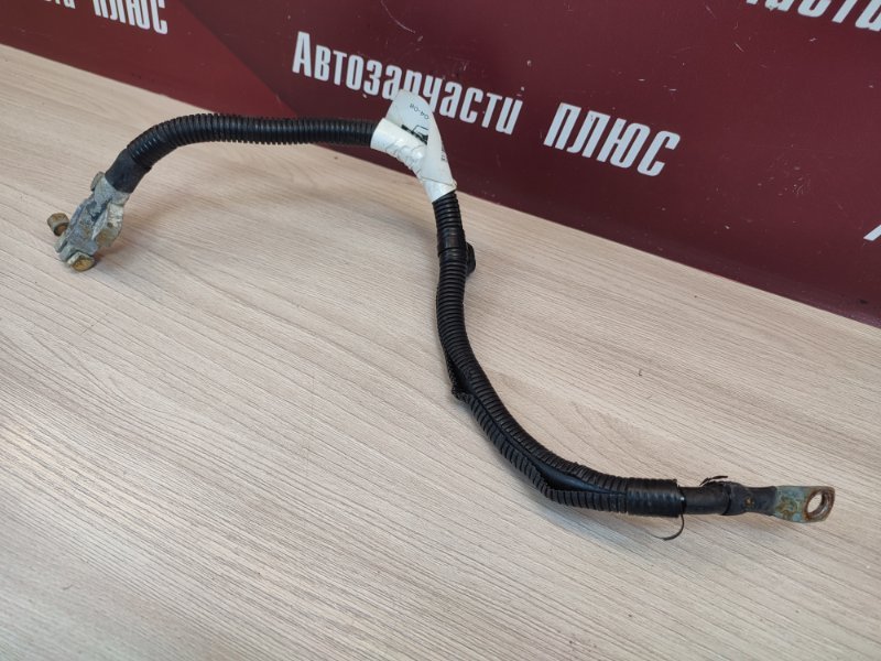 Клемма аккумулятора (минусовая)