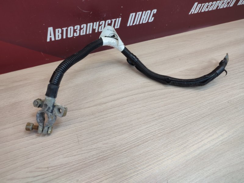 Клемма аккумулятора (минусовая)