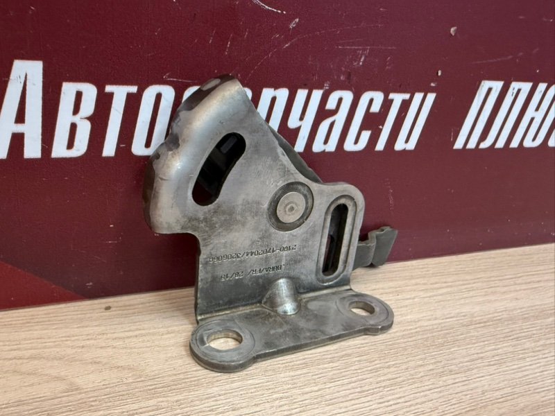 Вилка переключения передач