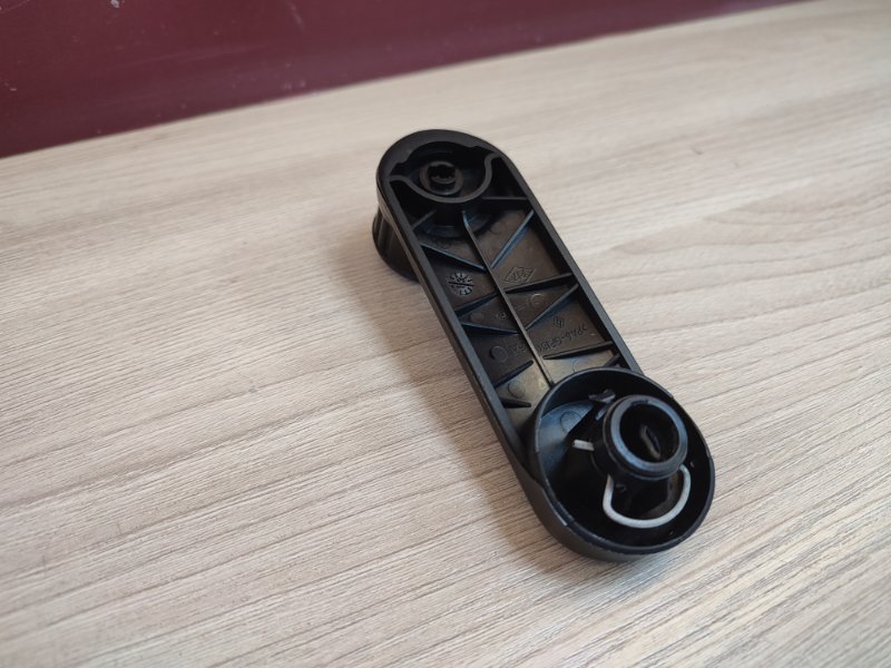 Ручка стеклоподъемника