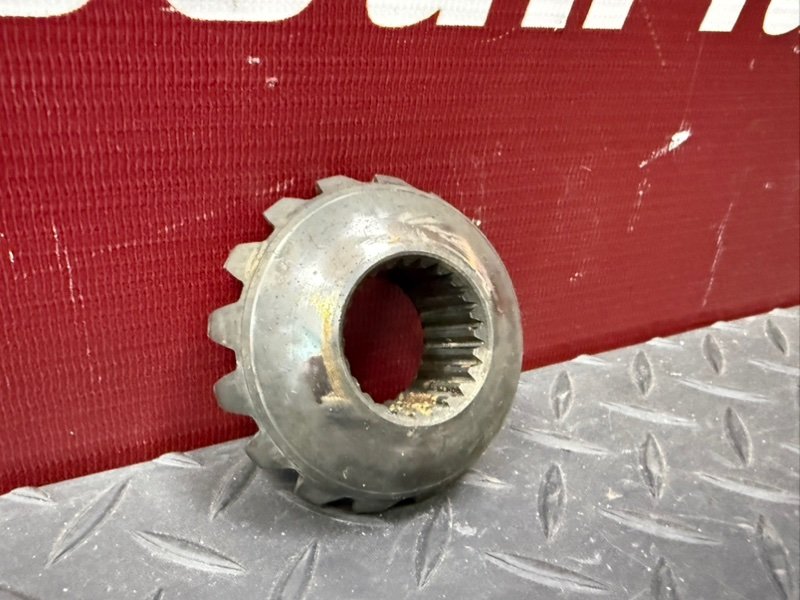 Шестерня КПП