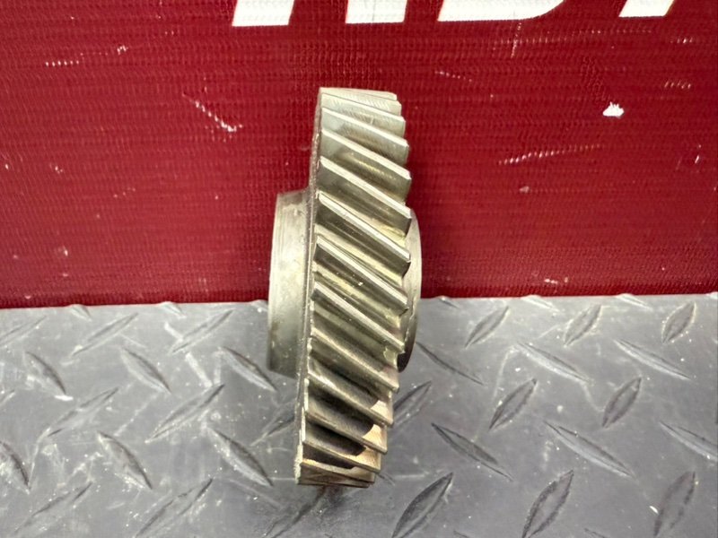 Шестерня КПП