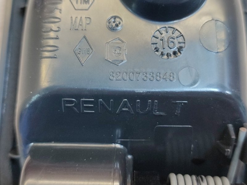 внутренняя ручка двери