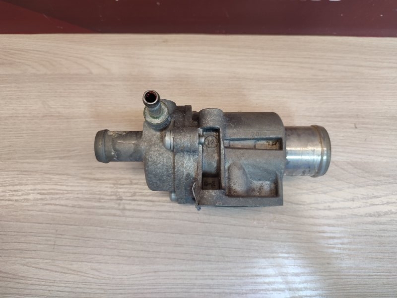 Термостат с корпусом