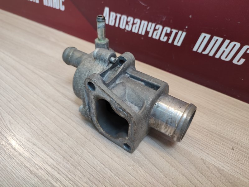 Термостат с корпусом