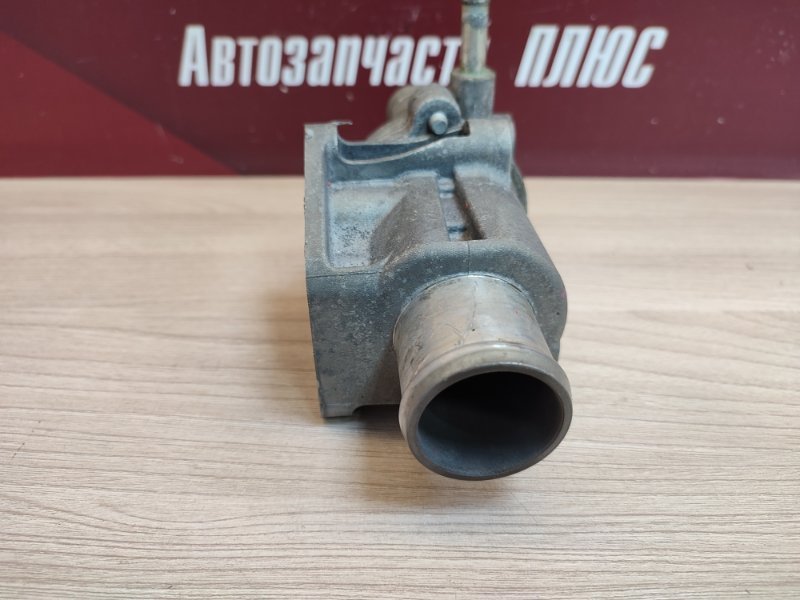 Термостат с корпусом