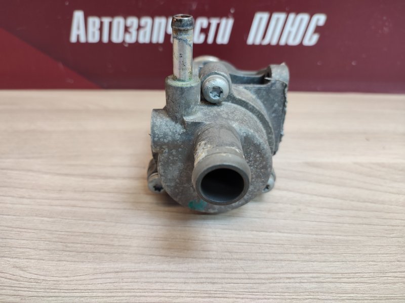 Термостат с корпусом