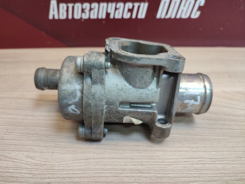 Термостат с корпусом