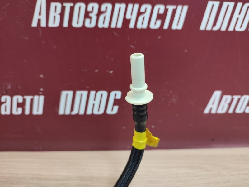 Трубка топливная