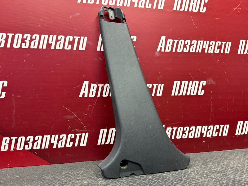 Обшивка средней стойки