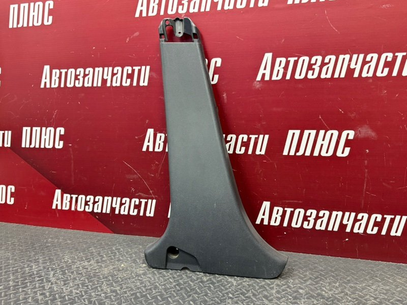 Обшивка средней стойки