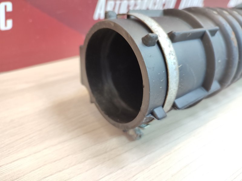 Патрубок воздушного фильтра