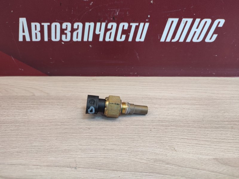 Датчик температуры охлаждающей жидкости
