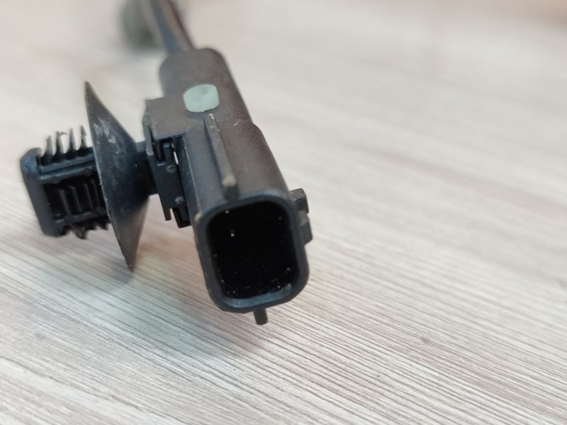 Кулак поворотный