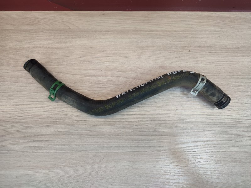 Патрубок радиатора