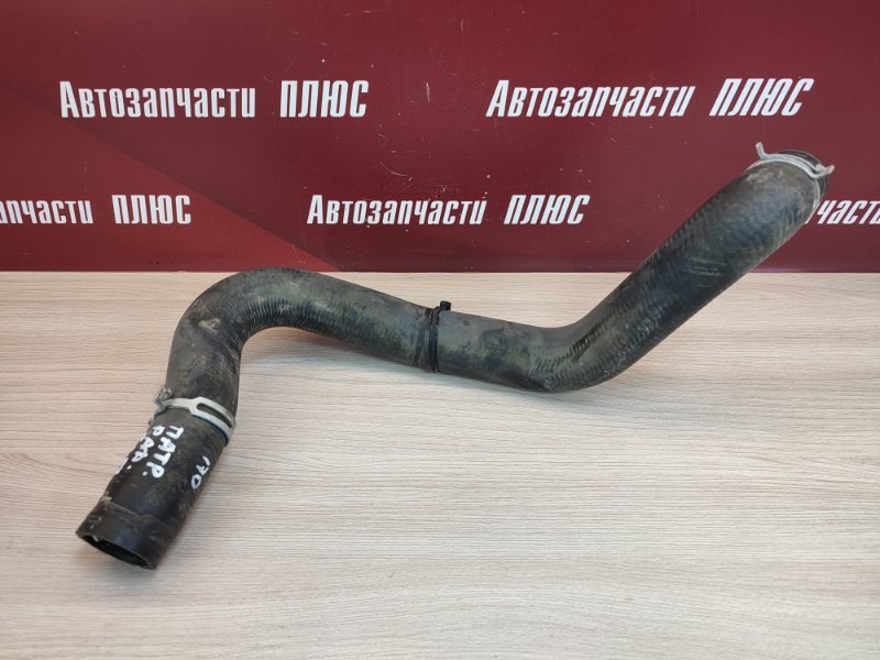 Верхний патрубок радиатора