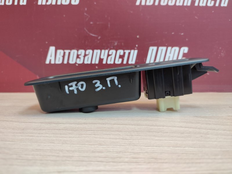 Кнопка стеклоподъемника