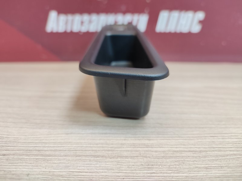 Кнопка стеклоподъемника