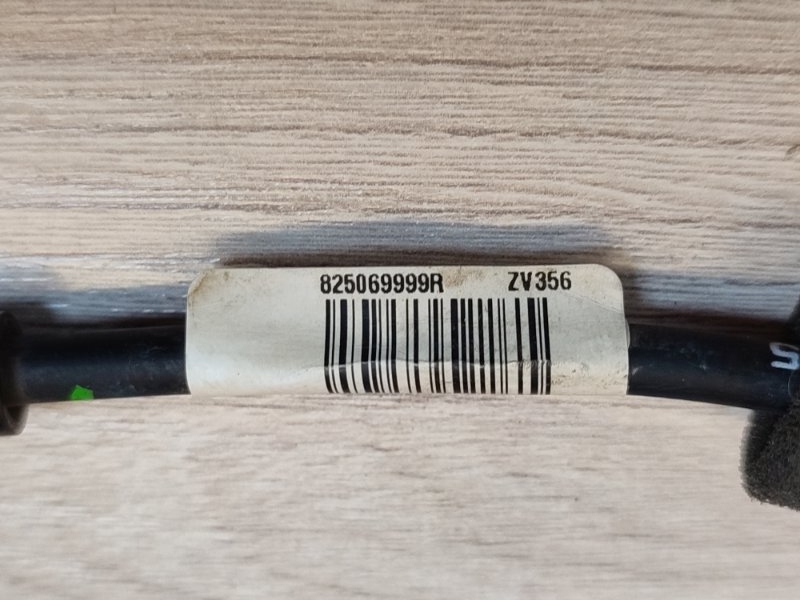 Трос замка двери