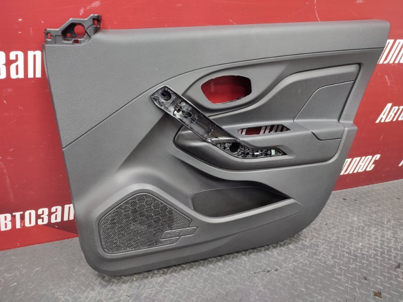 Обшивка боковой двери