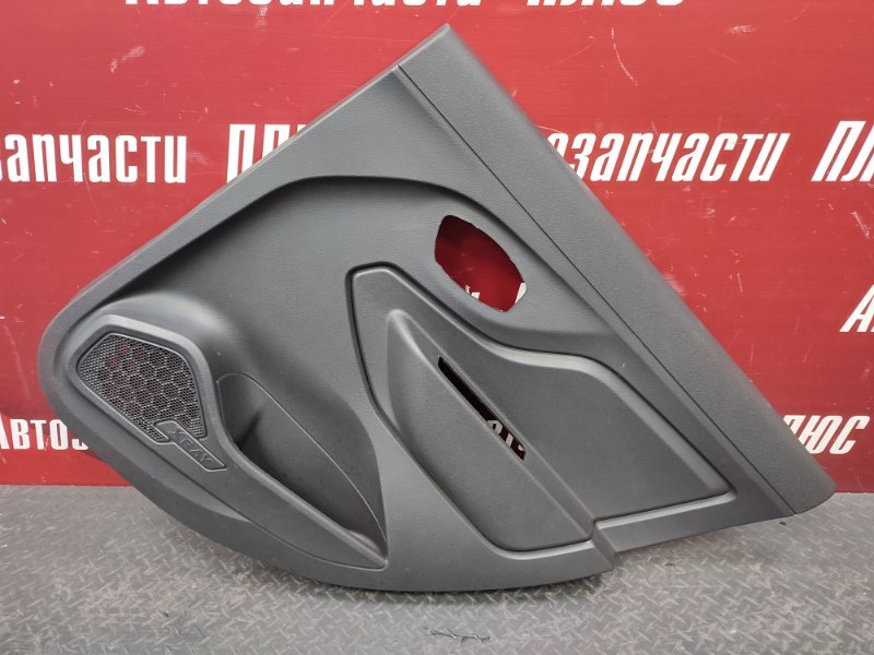 Обшивка боковой двери