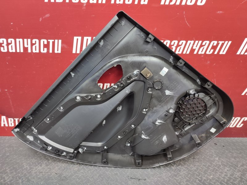 Обшивка боковой двери