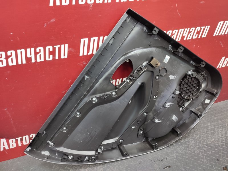 Обшивка боковой двери