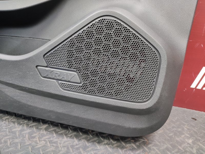 Обшивка боковой двери