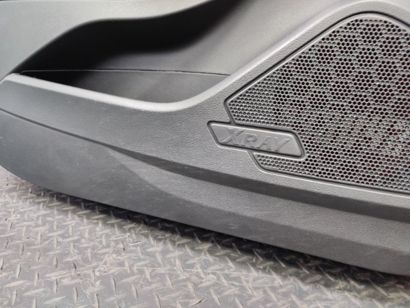 Обшивка боковой двери